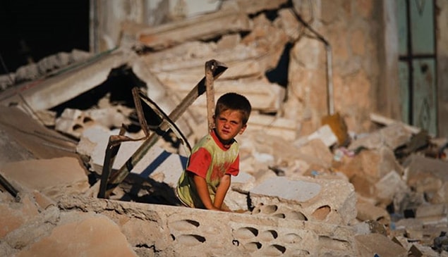 Unicef'in raporunda, Irak ve Suriye'de çocukların canlı kalkan olarak kullanıldığı, bazılarının da keskin nişancılar tarafından hedef alındığı belirtildi.