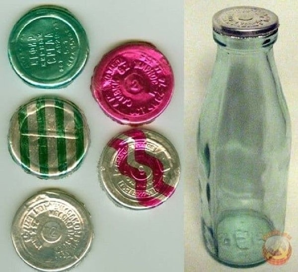 7. Стеклянные бутылки из-под молока и кефира, которые иногда давали вместо денег в школу. Сдал пустую бутылку - купил себе булочку!