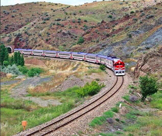 O gün geldi çattı, artık trendesiniz, yolculuğun keyfi bir başka…