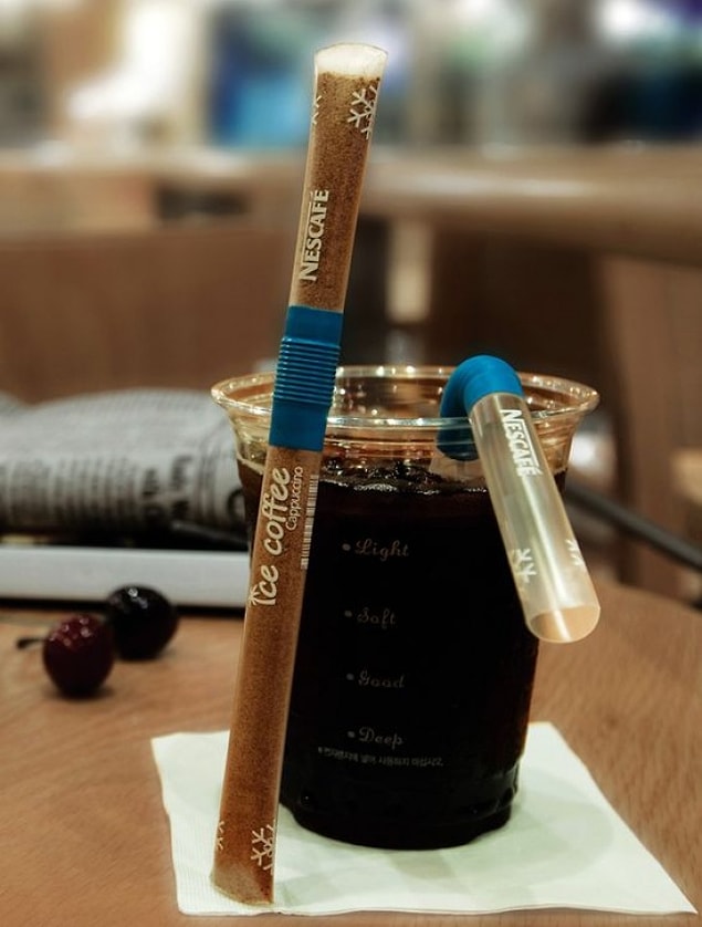 8. Çektikçe pipetin içinden gelen hazır kahve.