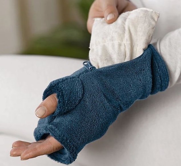 4. Pantolonunuza el ısıtıcı paketlerden sıkıştırın.