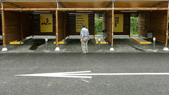 İsviçre'de Arabada Cinsel İlişkiye Girenler İçin Cinsel İlişki Kutuları İnşa Edildi