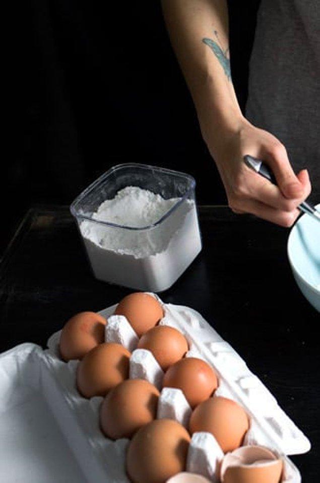16. Yağda çırpılmış yumurtaya mısır nişastası eklerseniz yumurtanız kremamsı bir kıvam alır ve kabarır.