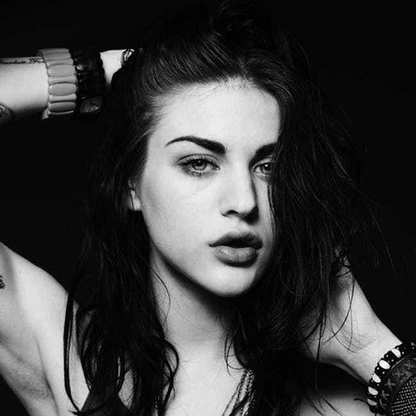 7. Дочь Курта Кобейна и Кортни Лав, Фрэнсис Бин Кобейн