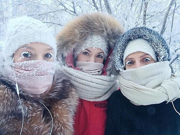 Siberian Times gazetesine göre bu yıl gelen soğuk köydeki termometreyi bozdu.