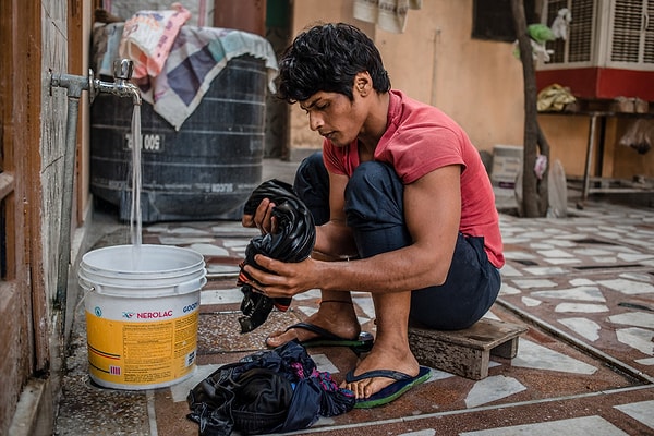 Нииту - из северного штата Индии Харьяна. Девушке с детства приходилось нелегко.