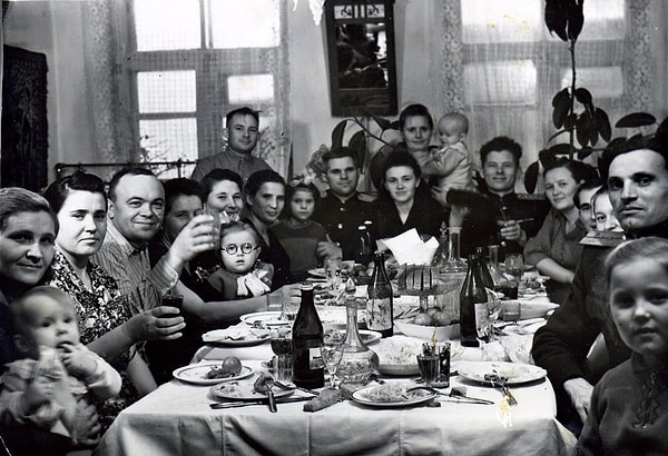 6. Долгие застолья