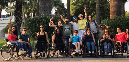 Bir Gösteri İçin Kurulan 'Tekerlekli Sandalye Dans Projesi' 3 Yıldır Sahneden Yaşama Sevinci Aşılıyor