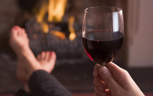 4. Вы можете выпить за вечер больше трёх бокалов вина?