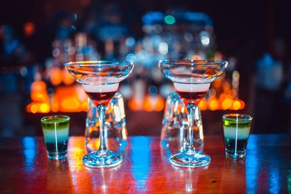 6. Смешивая коктейли, вы обычно...