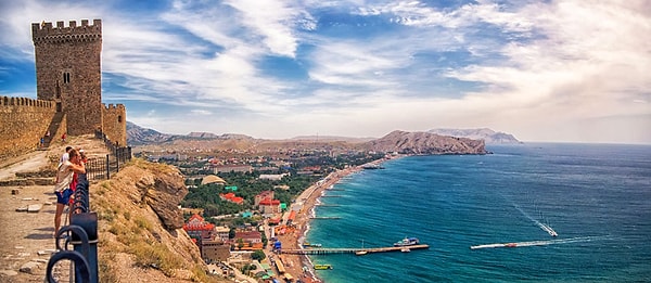 4. Моря какого океана не омывают Россию?