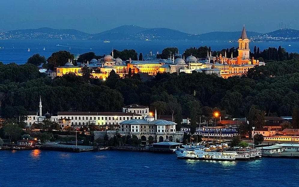 Bakanlık Peşine Düştü: Topkapı Sarayı'nın 524 Yıllık Kuran'ı Aranıyor