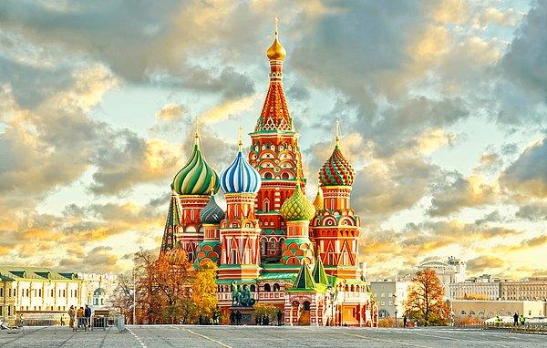 5. Aziz Vasil Katedrali (Moskova,Rusya)