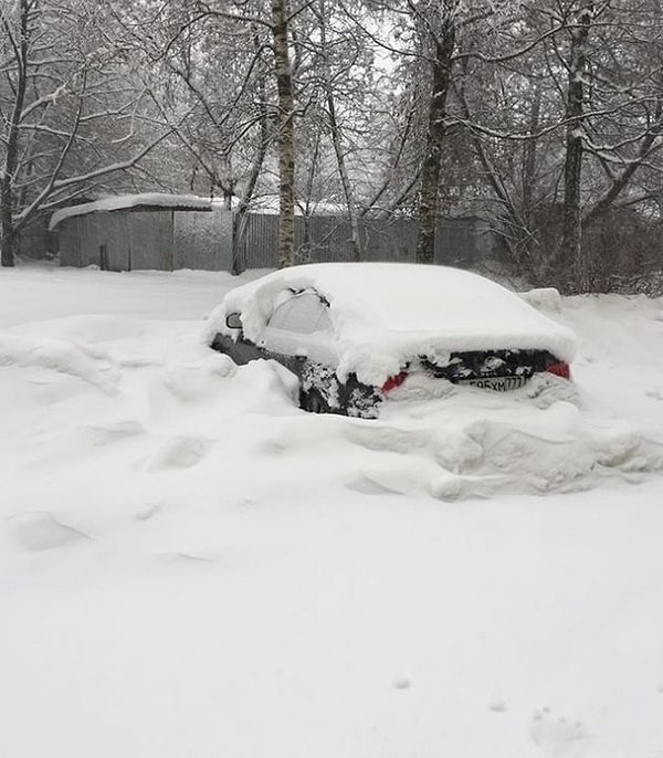 13. Автомобилистам приходилось особенно несладко: