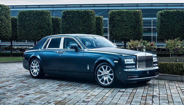 Belirtmek gerek, kullanılan şasi Phantom serisinin VII modelinin modifikasyona uğramış hali.