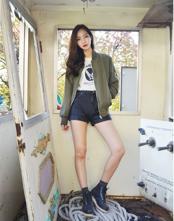 12. Также нужно одеваться по моде.