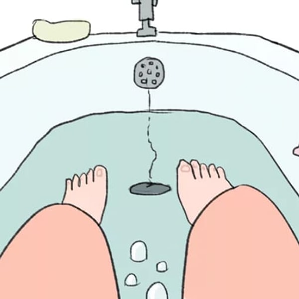 8. Пукаете в ванне, а потом умираете от отвращения, потому что пахнет хуже, чем обычно