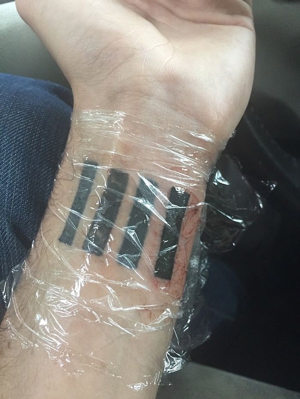 7. "Я употреблял героин на протяжении 12 лет. Сегодня исполнилось 4 года с тех пор, как я завязал"