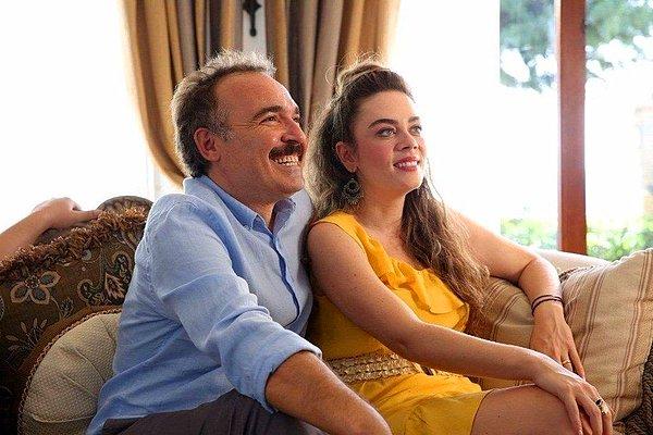 15. Aile Arasında 5 milyon izleyici barajını da geçti ve böylece tüm zamanların en çok gişe yapan Türk filmleri listesinde 8. sıraya yükseldi!