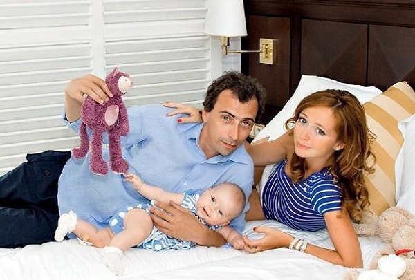 15. Елена Захарова