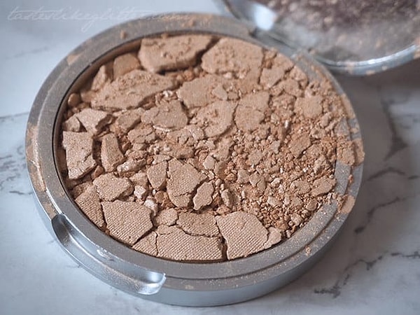 11. Что из этого поможет "починить" разбитую пудру?