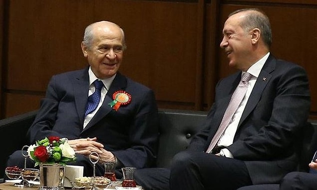Aslında MHP Genel Başkanı Devlet Bahçeli bu ismi daha önce telaffuz etmiş, 2019 için hazırladığı seçim ittifakına ‘Cumhur ittifakı’ adını vermişti.