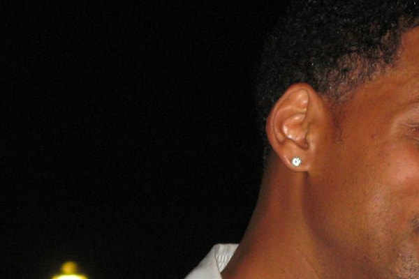 6. Чье это знаменитое ушко?