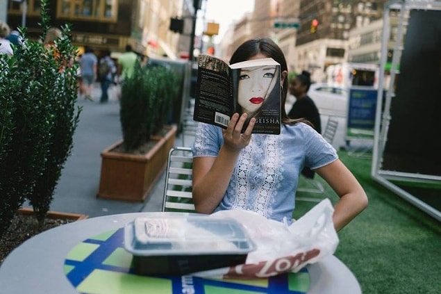 Bonus: New York'lu Fotoğrafçı Jonathan Higbee'nin kadrajına takılan tesadüfler.
