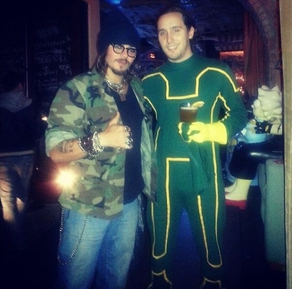 11. "Я почти час доказывал другу, что это не Джонни Депп"