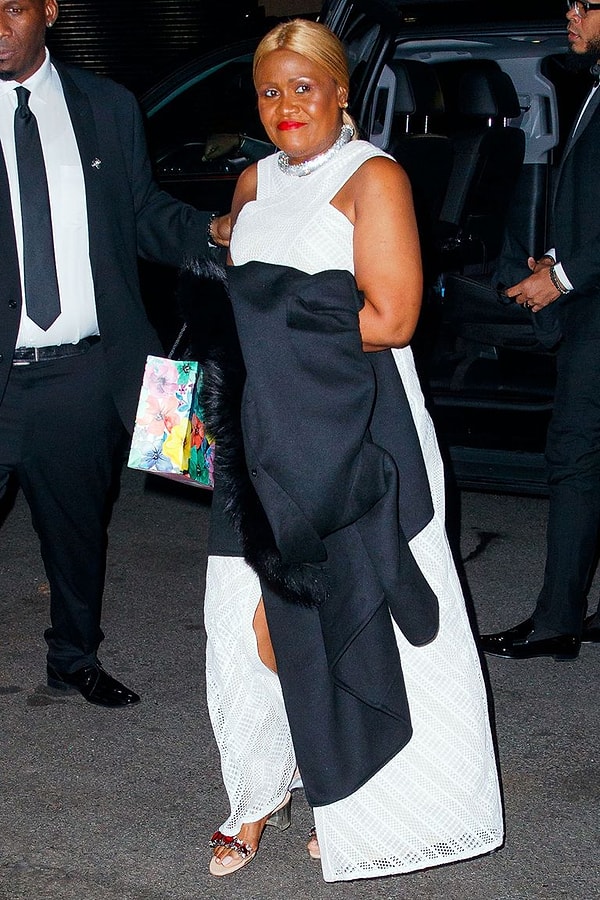 Мама Рианны тоже была на высоте.