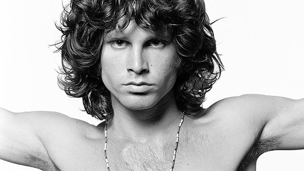 4. Джим Моррисон предсказал, что войдет в роковой «Клуб 27» (туда относят известных музыкантов, умерших в 27 лет, иногда при загадочных обстоятельствах)