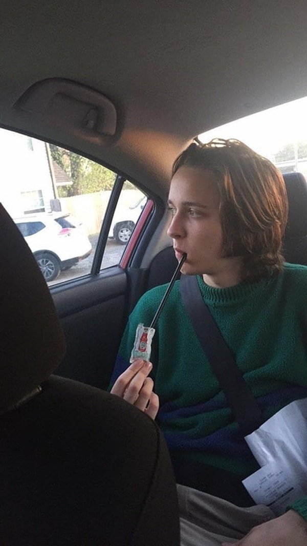 6. А это, видимо, обед, завтрак и ужин студента. Правильно, лучше пить через соломинку, так будет медленнее и, следовательно, сытнее