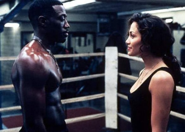 4. Джей Ло в фильме "Денежный поезд" (1995 год)