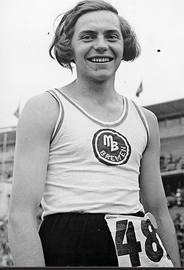 1. Женщина? Нет, мужчина