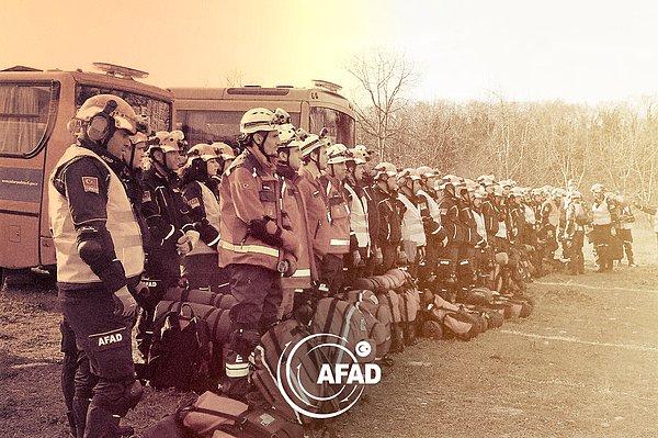 AFAD, afet anında ve öncesinde hayat kurtaracak aksiyonlarla ilgili insanlarda daha çok bilinç oluşturmayı amaçlıyor.