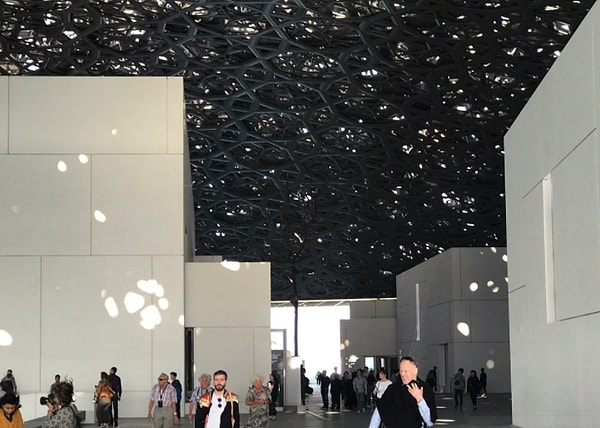 6. Так что если вам придется побывать там до окончания строительства и официальной презентации автомагистральной галереи, не печальтесь, вы и так найдёте, на что посмотреть!