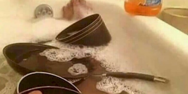 9. Когда закончилось место в умывальнике...