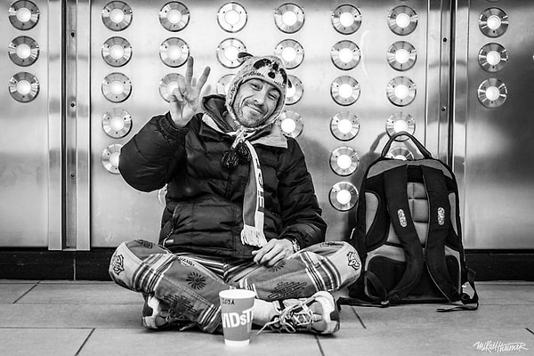 9. Когда-то он работал на всемирно известный Cirque du Soleil!