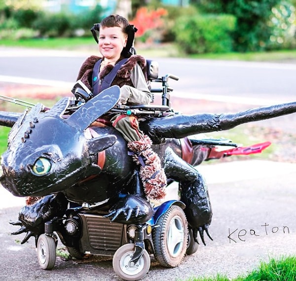 Какое счастье, что Китону и его родителям когда-то пришла в голову такая замечательная идея! 😍