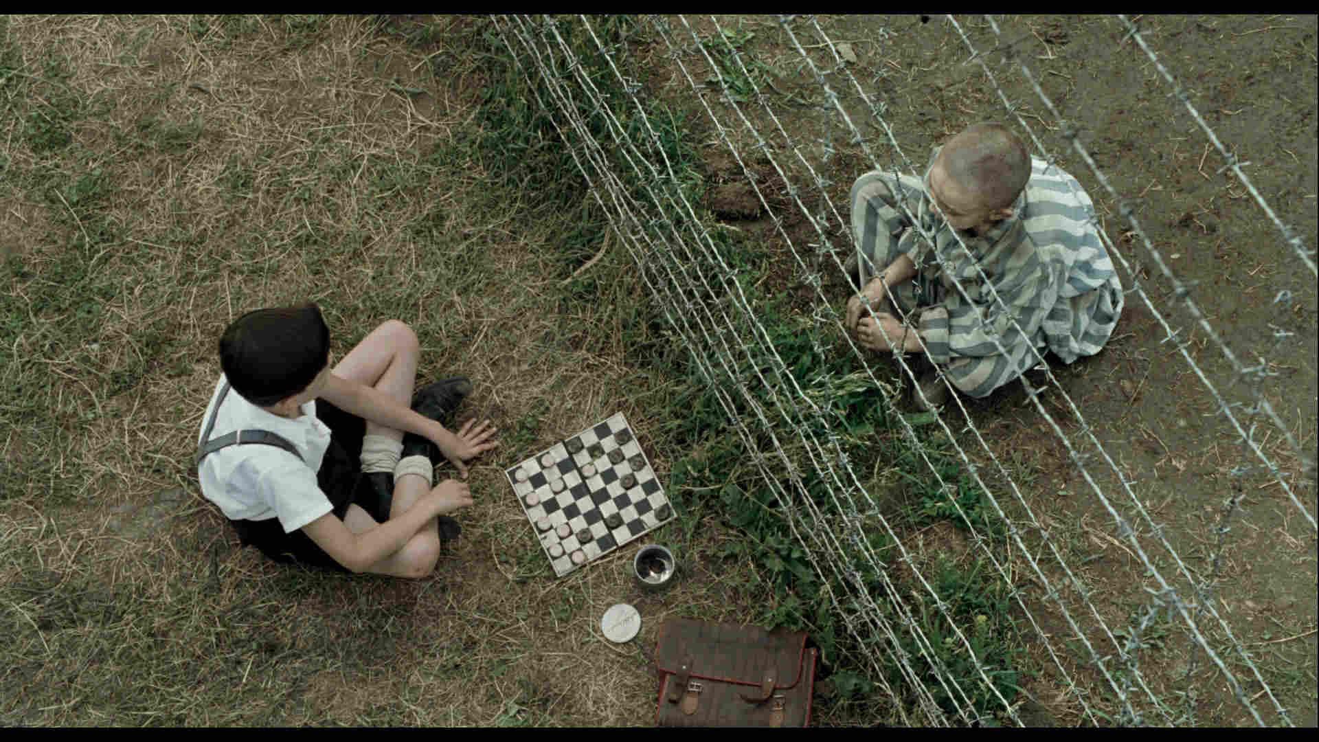Мальчик в полосатой пижаме фильм 2008