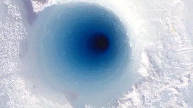 Yaklaşık 100 Metrelik Deliğin İçine Bırakılan Buzun Çıkardığı Mükemmel Ses