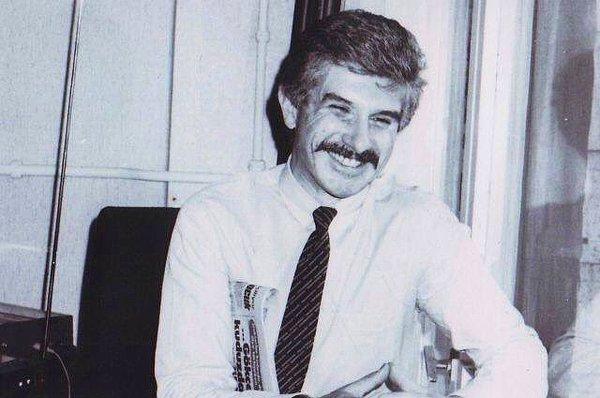 38 yıllık gazeteci olan Emeç, öldürüldüğünde Hürriyet Gazetesi yönetim kurulu üyesi ve yazarıydı.