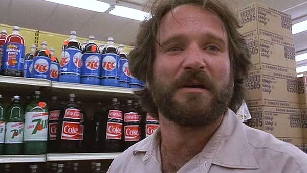 15. Робин Уильямс в роли саксофониста из оркестра советского цирка (фильм "Москва на Гудзоне", 1984)