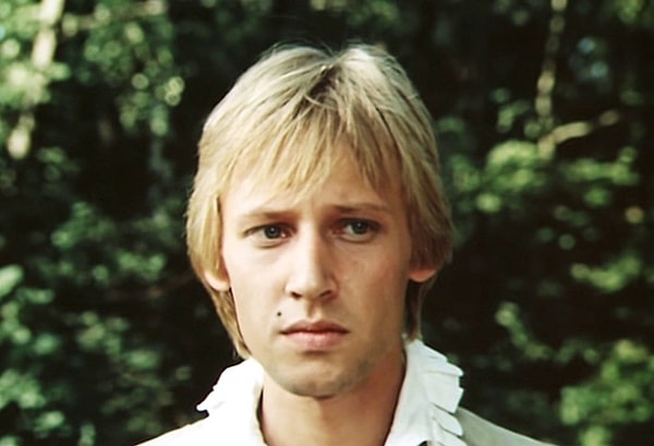 1. Дмитрий Харатьян