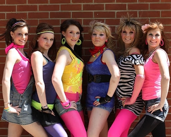 Тебе подойдет стиль 80-х!