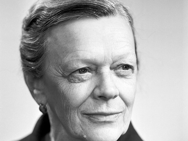 4. Кто изображен на этой фотографии?