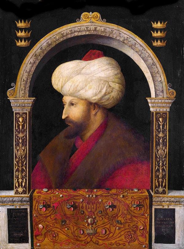 11. 1479 yazında Venedikliler’den iyi bir ressam göndermelerini istemiştir. 1479 sonbaharında Gentile Bellini İstanbul’a gelmiştir. Şu an Londra National Portrait Gallery’deki bildiğimiz o Fatih tablosunu yapmıştır.