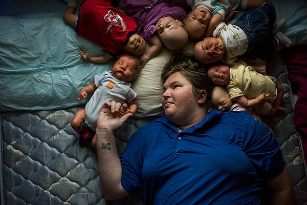 28. "Лиза Шальм из Брукпорта и ее куклы-реборны", автор: Brittainy Newman Report