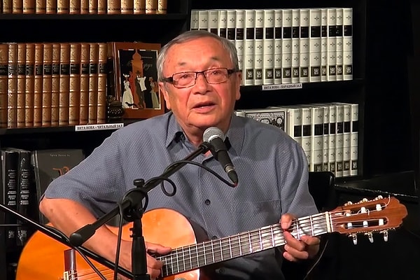 6. Юлий Ким, советский и российский поэт, композитор, драматург, сценарист, бард, участник диссидентского движения в СССР