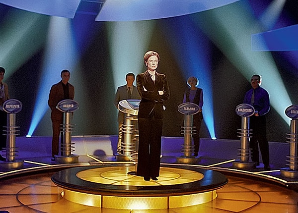 4. Какая фраза была визитной карточкой ведущей программы «Слабое звено» на «Первом»?